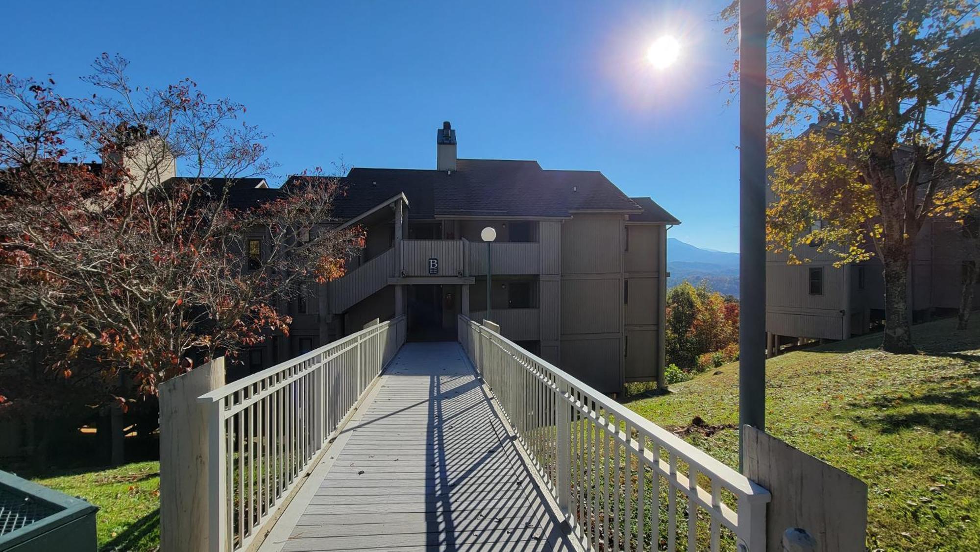 Cozy Cub, Breath Taking Mtn Views, Indoor Pool Apartment Gatlinburg Exterior photo